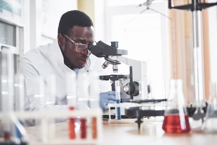 Analyses biomédicales et bilans de santé